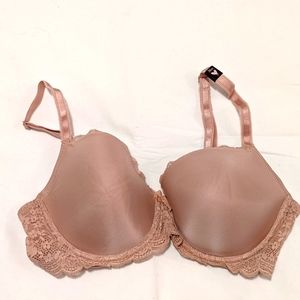 Victoria’s Secret Dream Angels 36D lined demi lace bra nude / beige